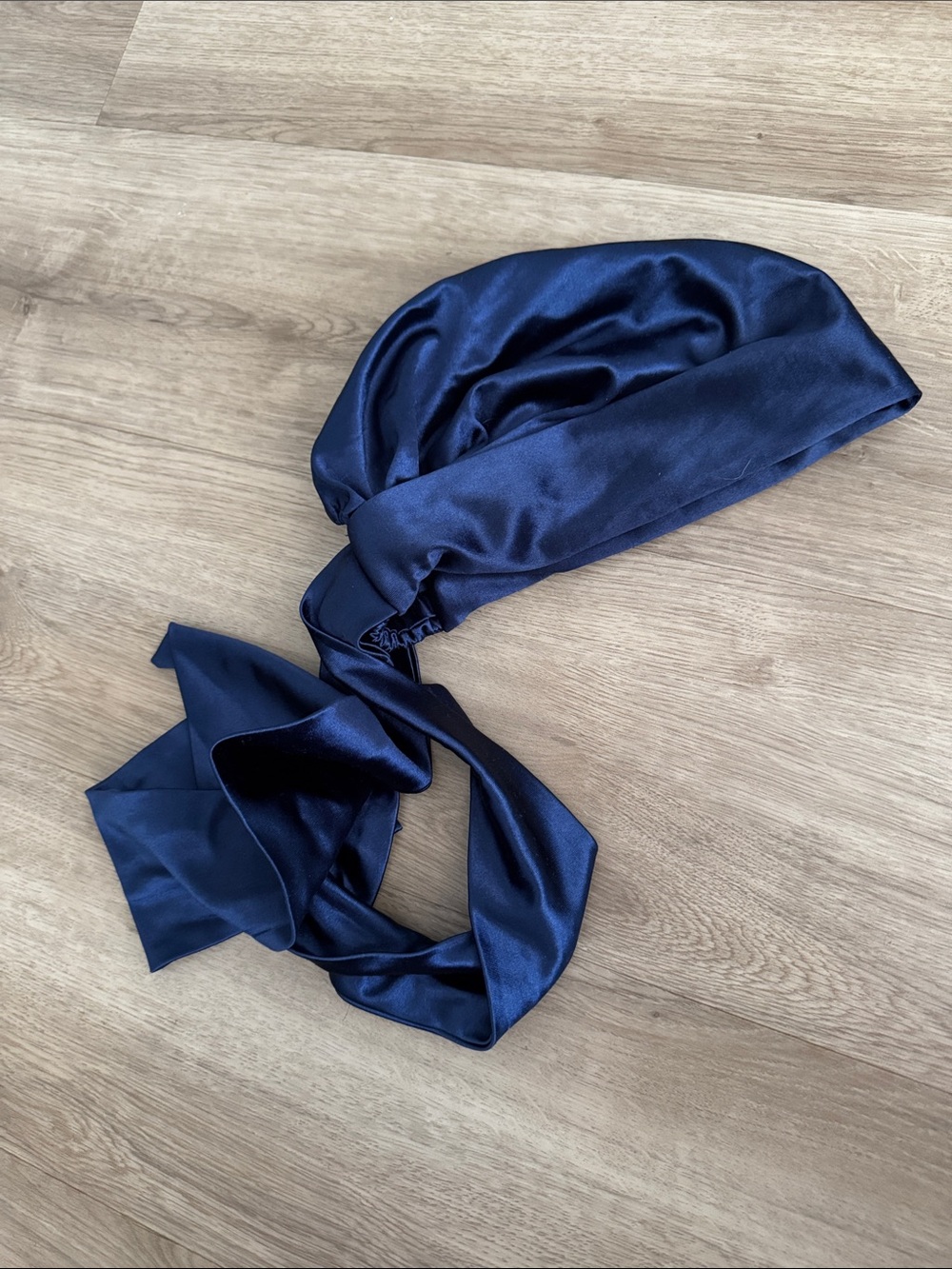 Mauves royal azure headscarf
